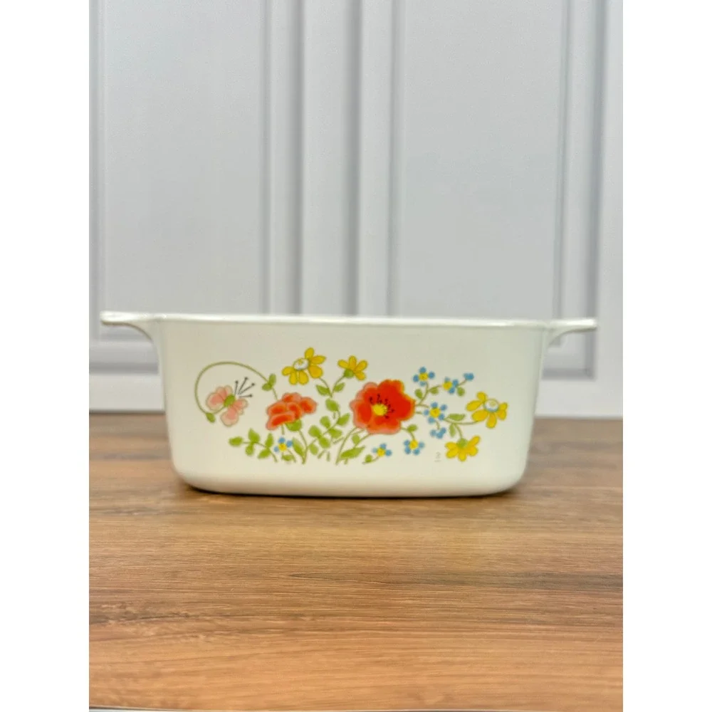 Vintage 1970s Corning Wear Wildflower Pattern 1 1/2 Quart Casserole Dish EUC‎